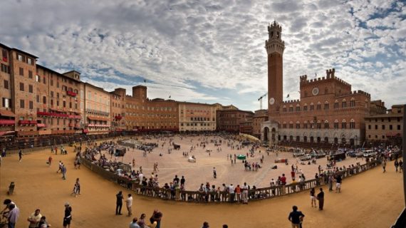 ALLE ELEZIONI COMUNALI DI SIENA, IL MOVIMENTO CINQUE STELLE  STRANAMENTE NON E’ PRESENTE CON NESSUNA LISTA DI CANDIDATI !