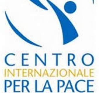 Il giornalista Lorenzo Capezzali insignito di una importante onorificenza da parte del “Centro Internazionale per la pace tra i Popoli” di Assisi.