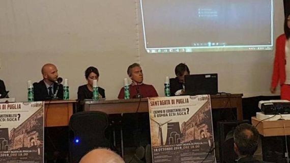 Interessante convegno sull’ambiente a Sant’Agata di Puglia (FG): “Tra centrali termiche, pale eoliche ed agricoltura tradizionale: esempio di ecosostenibilità o bomba ecologica ?”