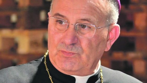 L’ARCIVESCOVO DI TRIESTE MONS. GIAMPAOLO CREPALDI DENUNCIA IN MANIERA VIBRANTE GLI ATTACCHI SENZA PRECEDENTI ALLA FEDE CATTOLICA