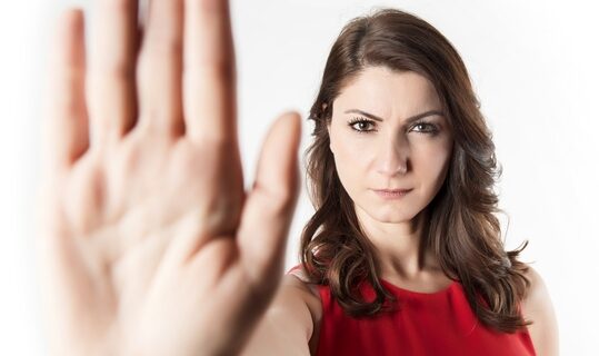 UN’AZIONE CONTRO LA VIOLENZA SULLE DONNE PROPOSTA A TUTTA LA D.C. DAL MOVIMENTO FEMMINILE DELLA DEMOCRAZIA CRISTIANA REGIONE TOSCANA