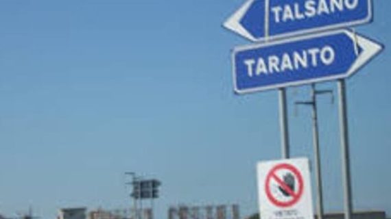 LE PERICOLOSE INSIDIE SULLA STRADA VICINALE VECCHIA VERSO TALSANO (TARANTO) NONOSTANTE I RECENTI LAVORI CHE SONO STATI APPENA COMPIUTI