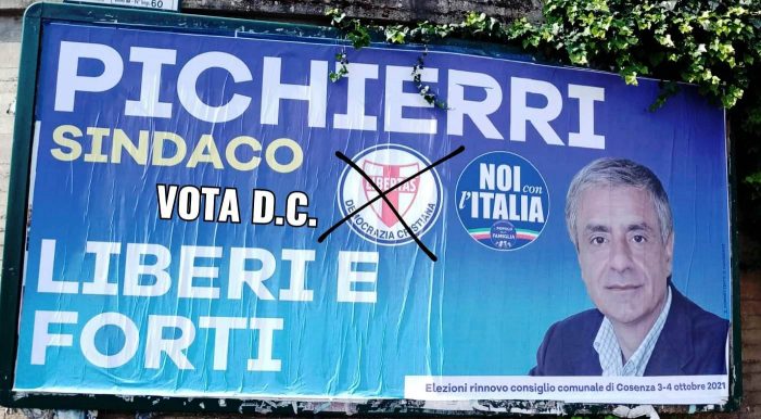 Anna Beneduce insieme a Maria Fida Moro nella recente campagna elettorale della Democrazia Cristiana a Cosenza nel ricordo di Aldo Moro