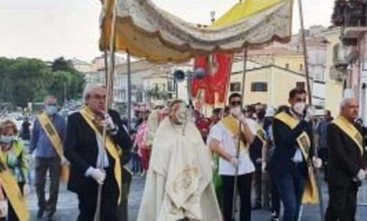 La Festa del “Corpus Domini” celebrata anche a Rionero in Vulture (in provincia di Potenza) con particolare solennità !