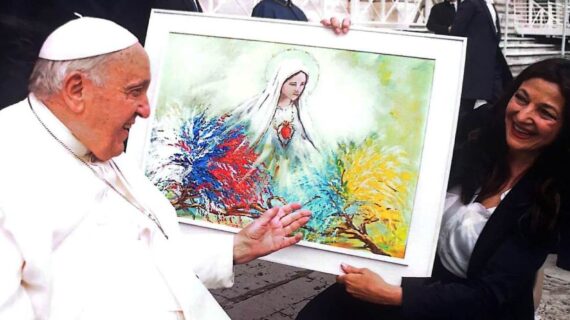 CONSEGNATO A PAPA FRANCESCO IL DIPINTO “MARIA CUORE IMMACOLATO” NEL CORSO DELL’UDIENZA CONCESSA ALL’ARTISTA MAESTRO DI LUCE PIETRA BARRASSO AUTORE DELLA SPLENDIDA ED APPREZZATA OPERA