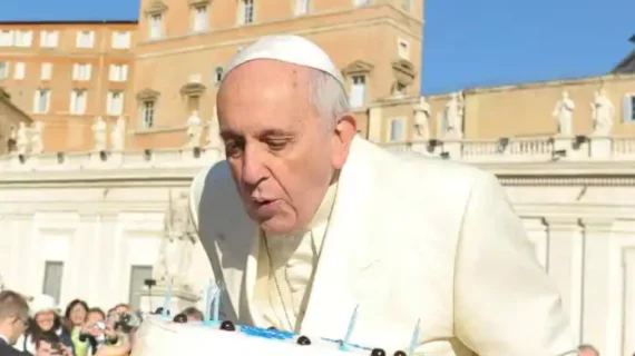 ANCHE LA DEMOCRAZIA CRISTIANA HA VOLUTO PARTECIPARE A PAPA FRANCESCO I PIU’ CORDIALI AUGURI IN OCCASIONE DEL SUO OTTANTASETTESIMO GENETLIACO !!