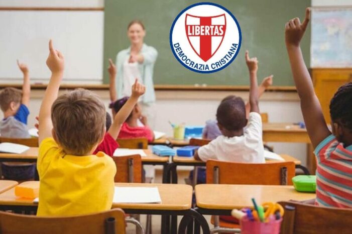 La Democrazia Cristiana italiana contro l’insopportabile “Caro Scuola”: un peso sempre crescente che crea inaccettabili disparità e colpisce le famiglie più disagiate !